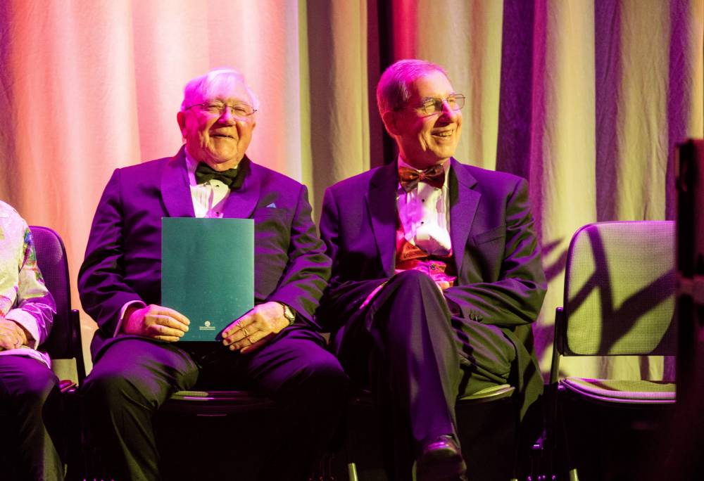 President Emeritus Lubbers sitting with President Emeritus Murray.